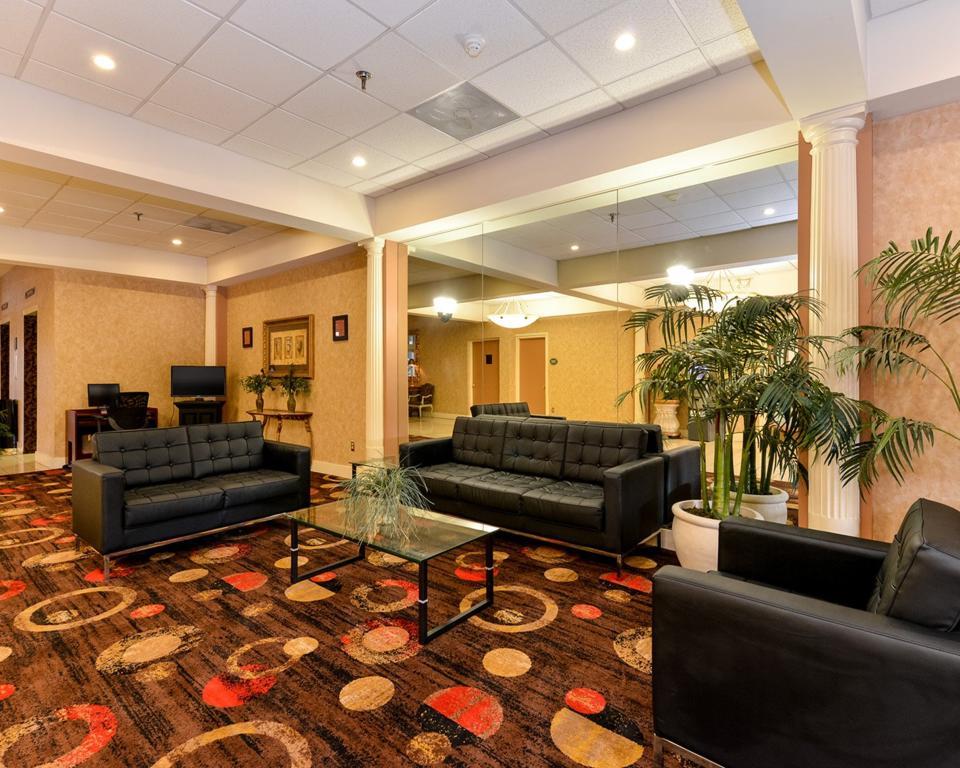 Quality Inn And Suites Conference Center Richmond Exterior photo