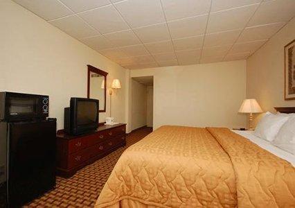 Quality Inn And Suites Conference Center Richmond Room photo