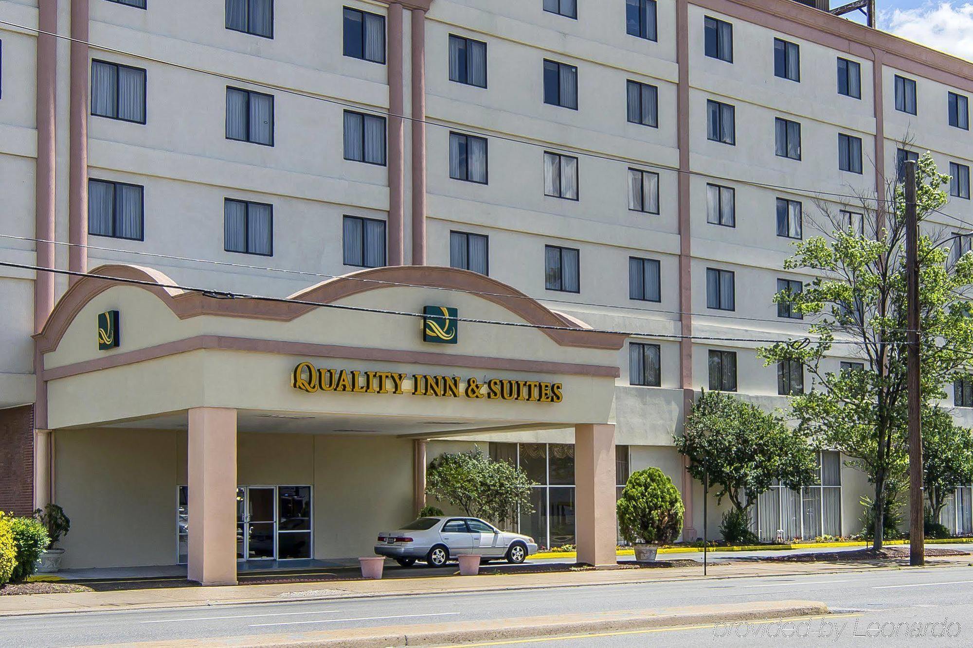 Quality Inn And Suites Conference Center Richmond Exterior photo