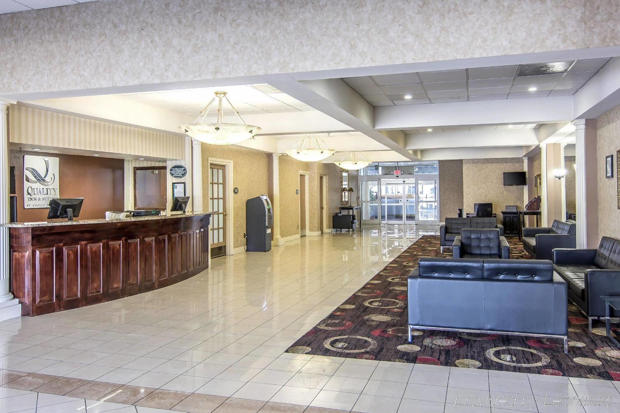 Quality Inn And Suites Conference Center Richmond Exterior photo